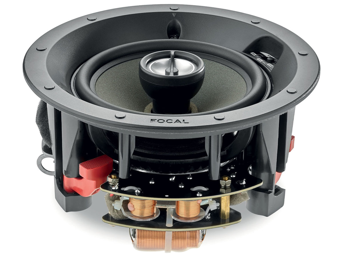 Focal 100 ICW5 T, vista di tre quarti