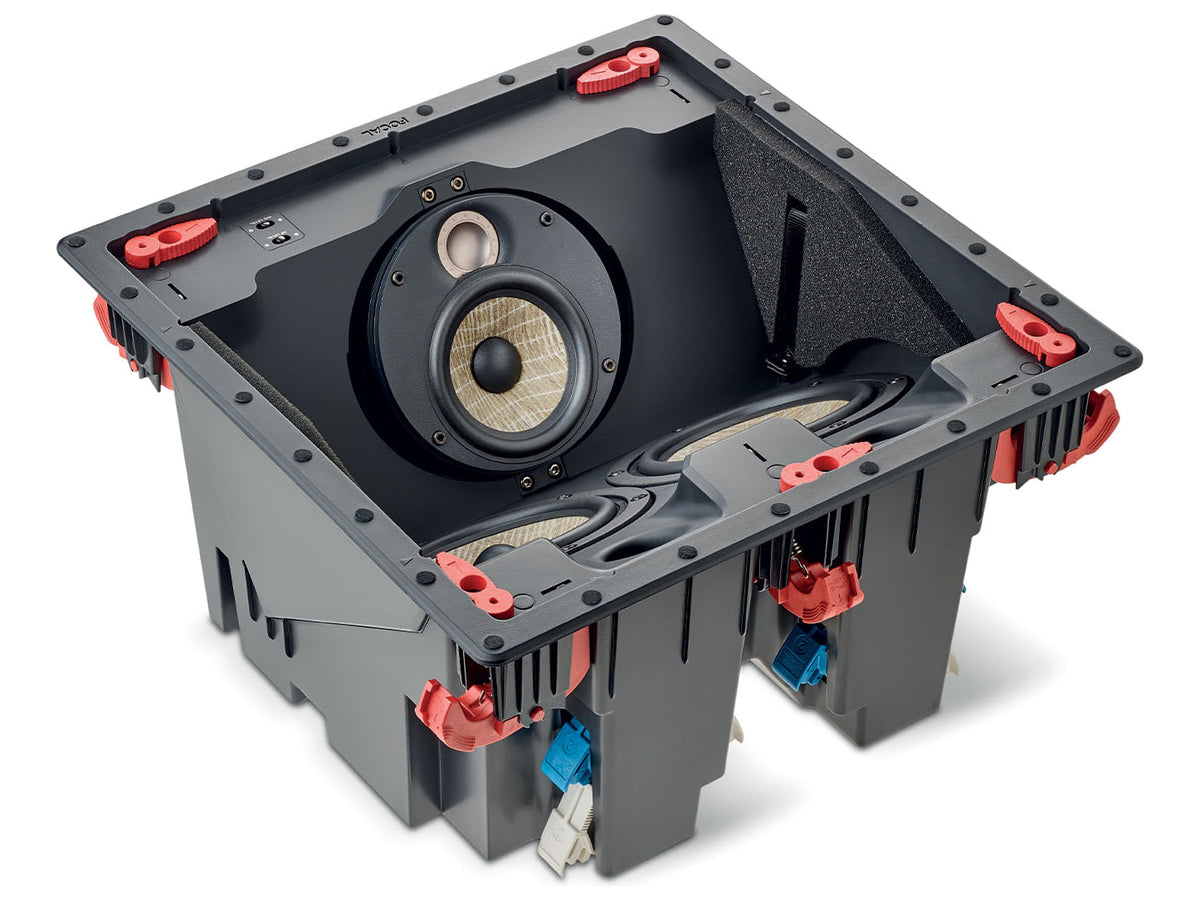 Focal 300 IC LCR5, vista di tre quarti