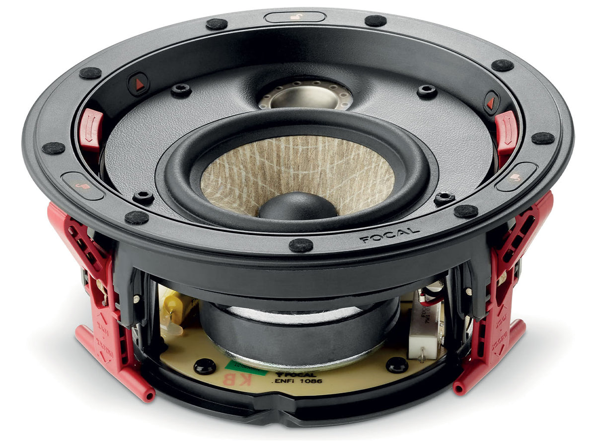 Focal 300 ICW4, vista di tre quarti