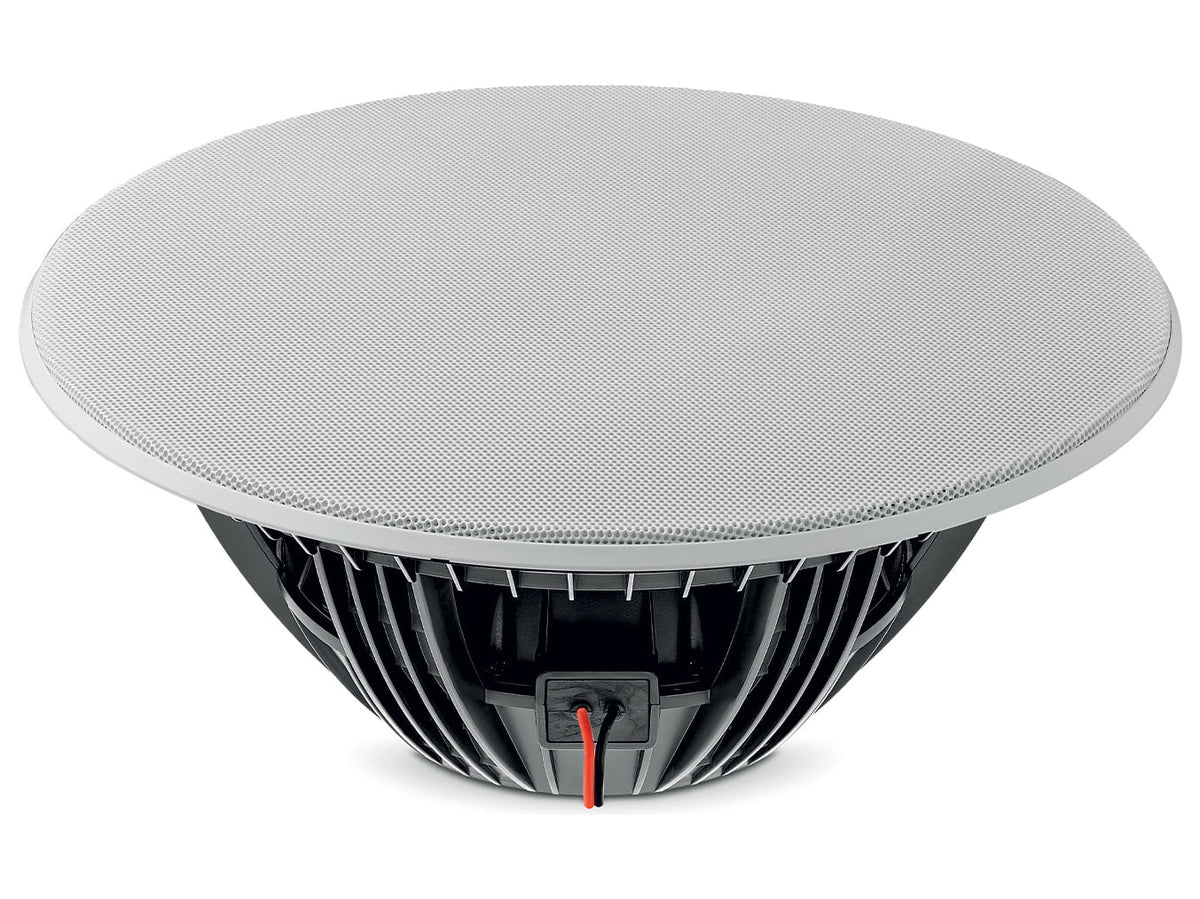 Focal Littora 1000 ICW10 SUB, vista di tre quarti, con griglia