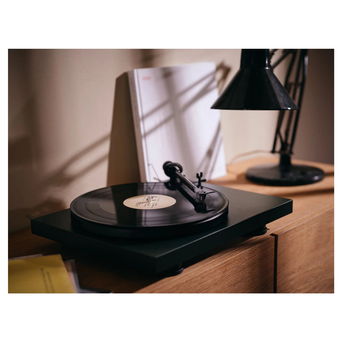 Ortofon 2M BLACK — Foto ambientata