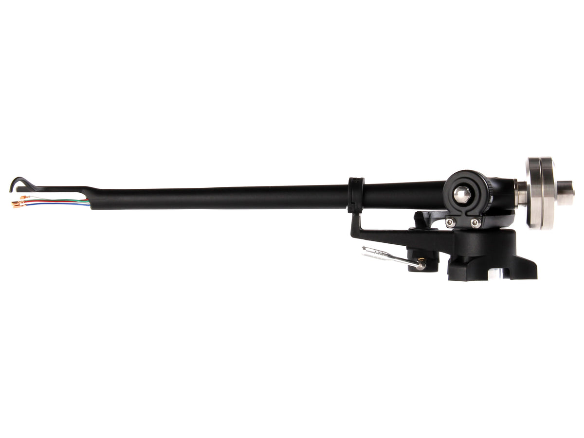 Rega RB 880