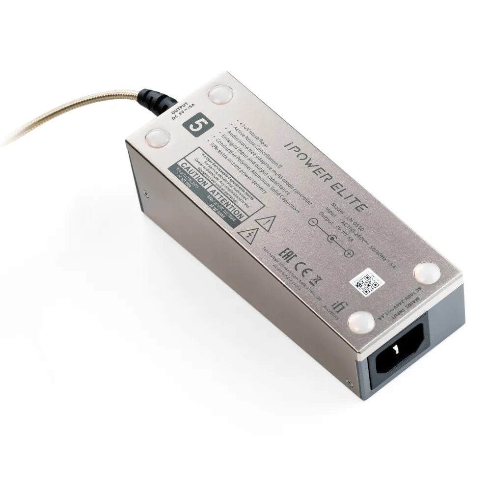 iFi Audio iPower Elite — Base con presa IEC