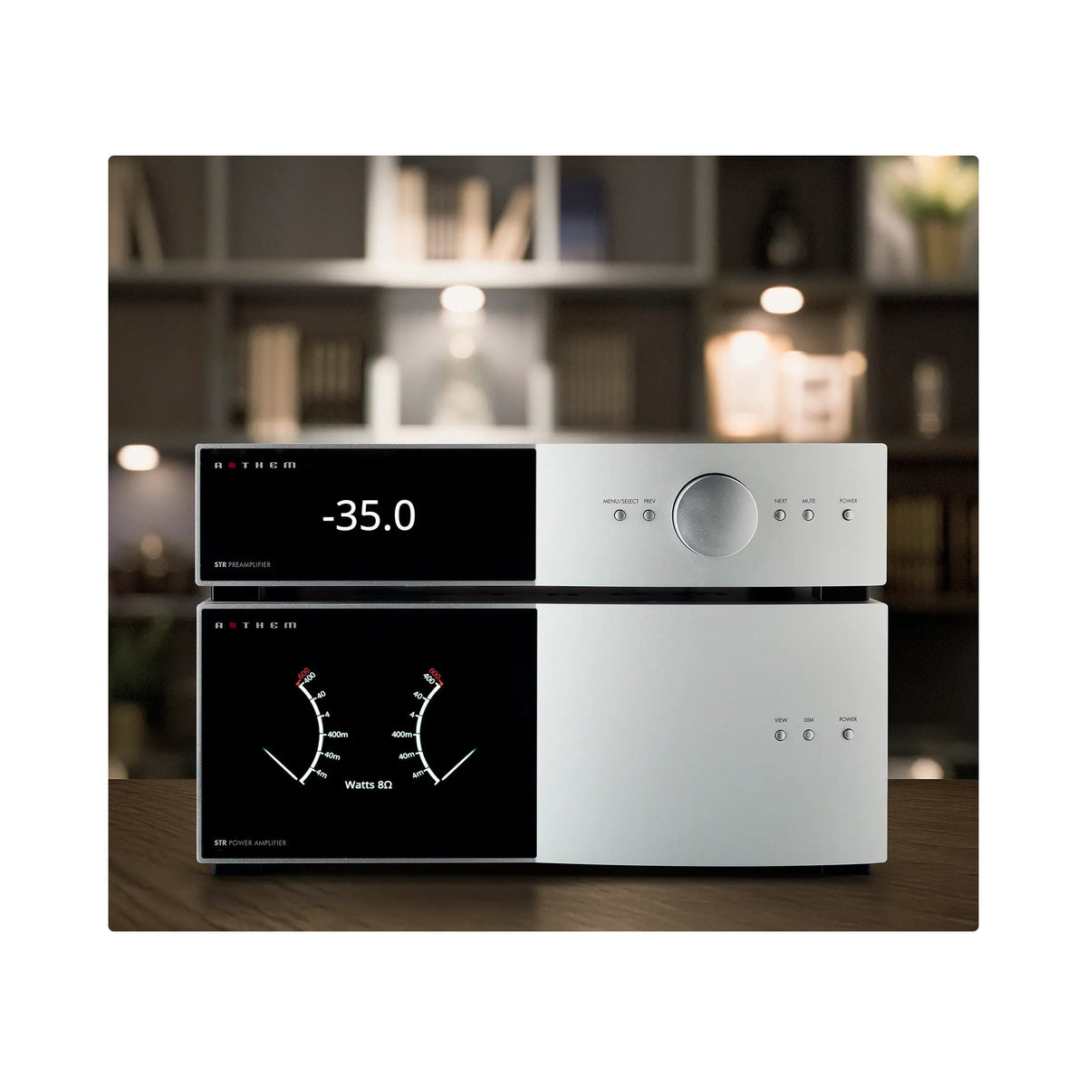 Anthem STR Preamplifier — Foto ambientata