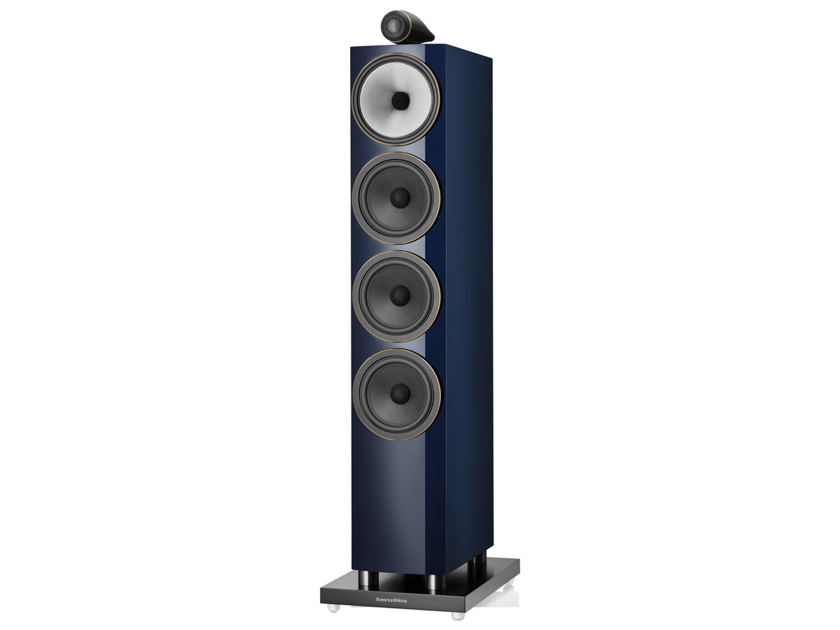 B&W 702 S3 Signature — Vista di tre quarti