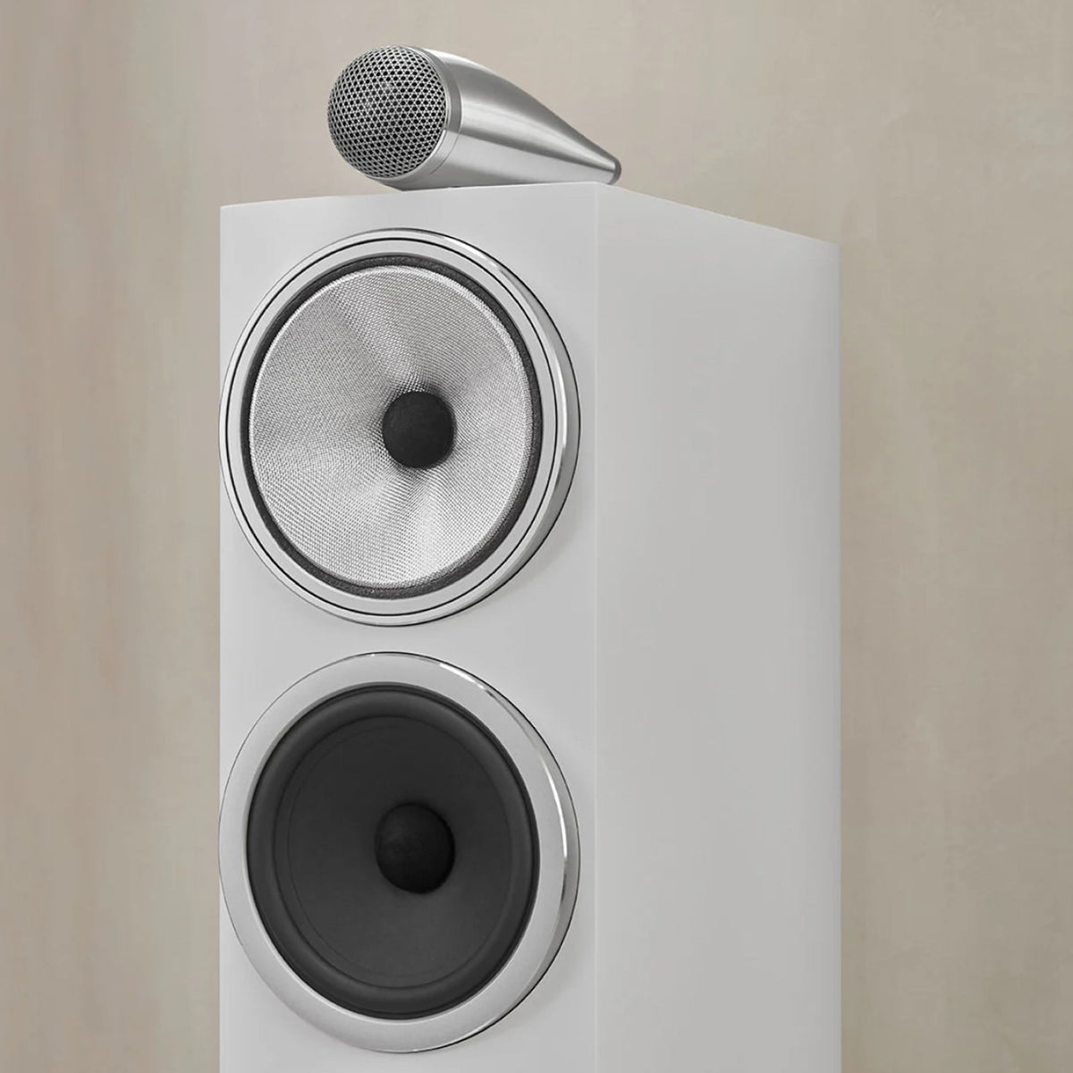 B&W 703 S3 — Ambientata