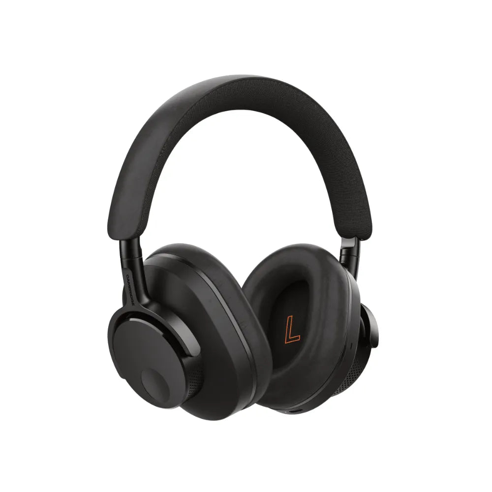 Cambridge Audio Melomania P100 SE — vista di 3/4 con l'interno dei padiglioni