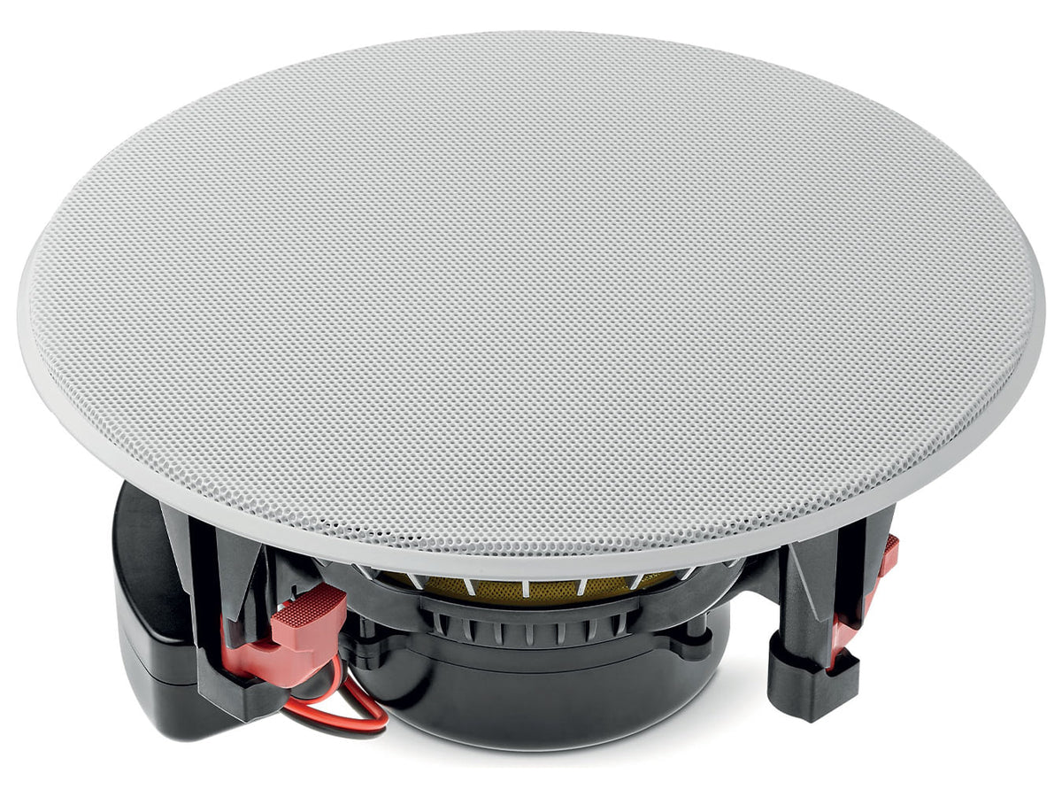 Focal Littora 1000 ICW8, vista di tre quarti, con griglia