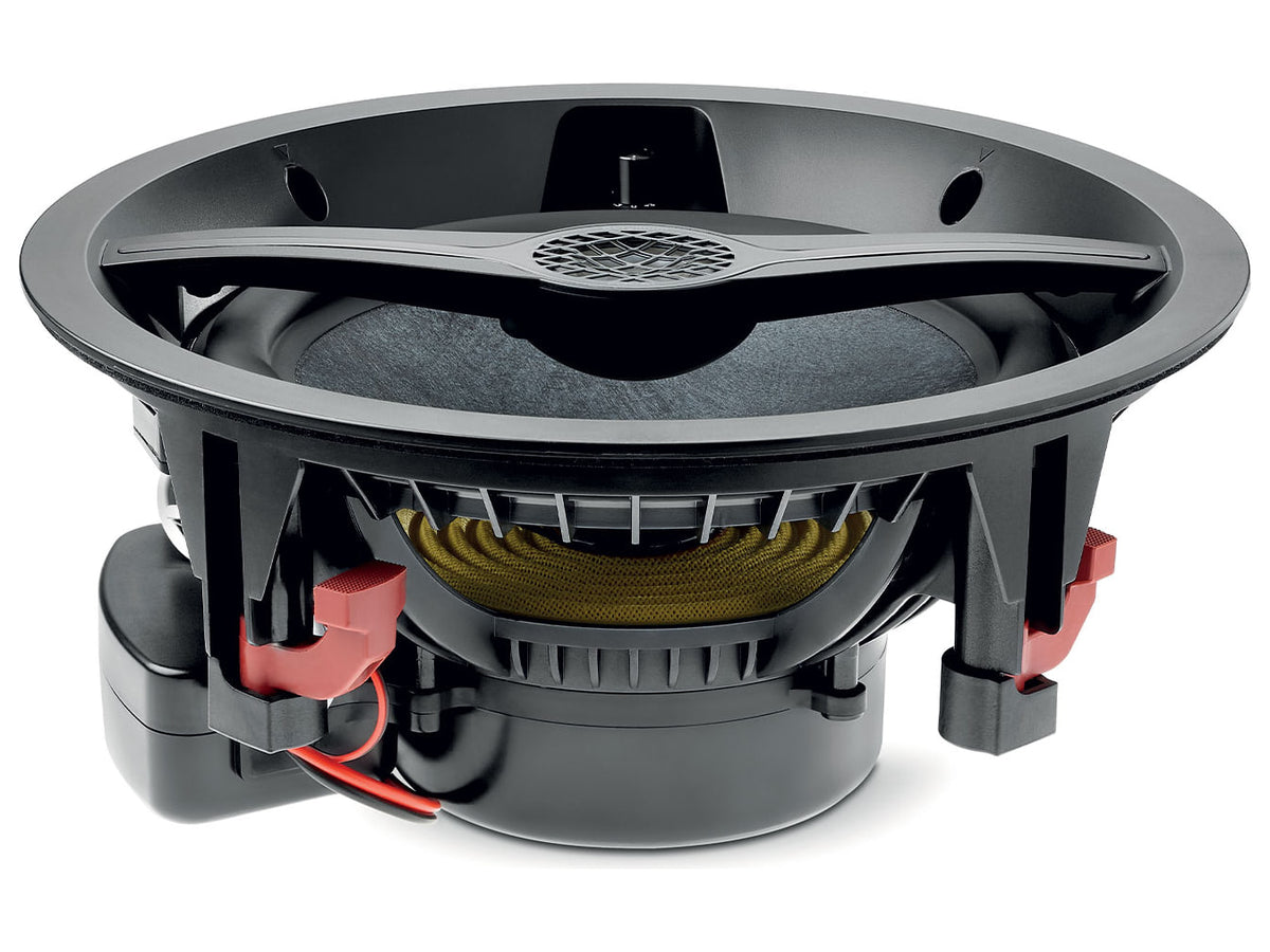 Focal Littora 1000 ICW8, vista di tre quarti