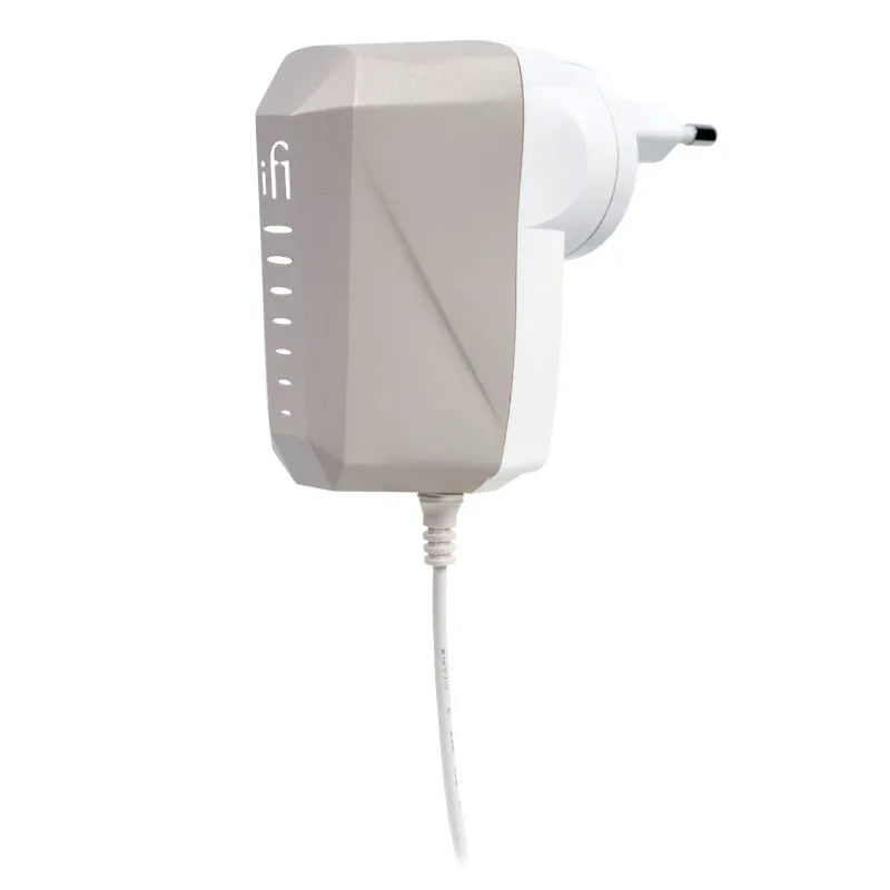 iFi Audio iPower X, vista frontale
