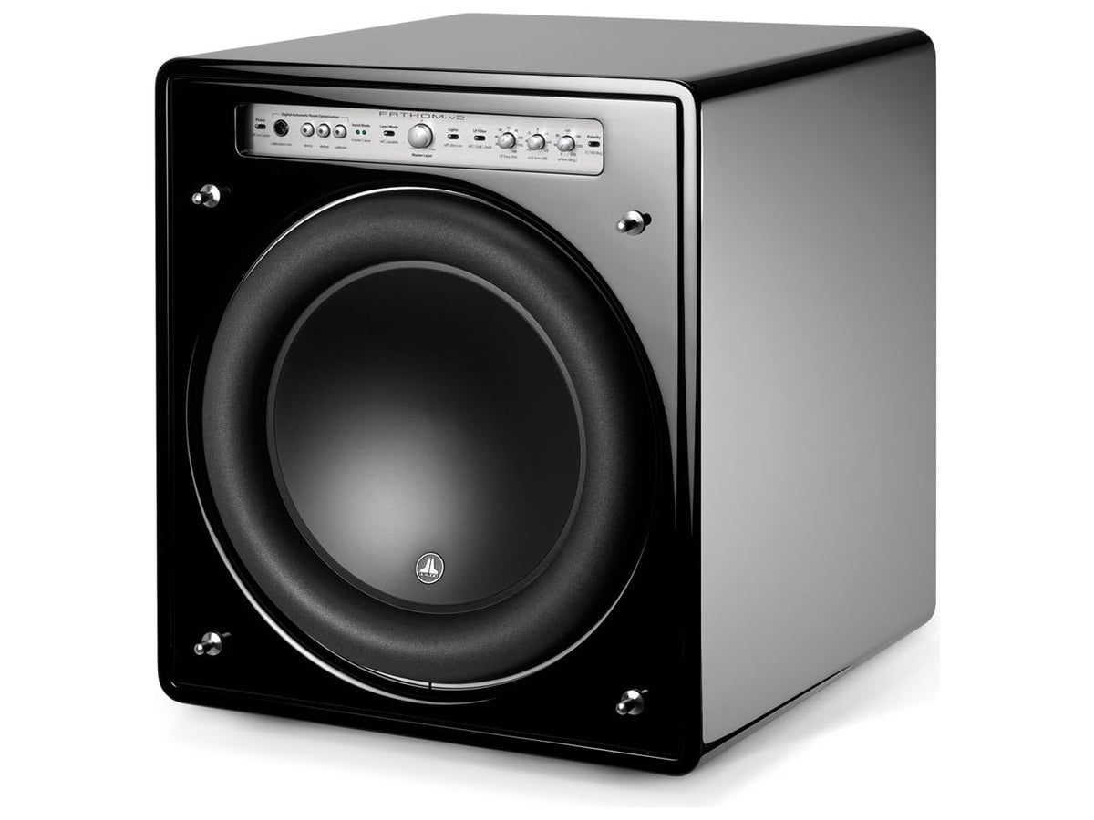 JL Audio Fathom f113v2 — Vista di tre quarti