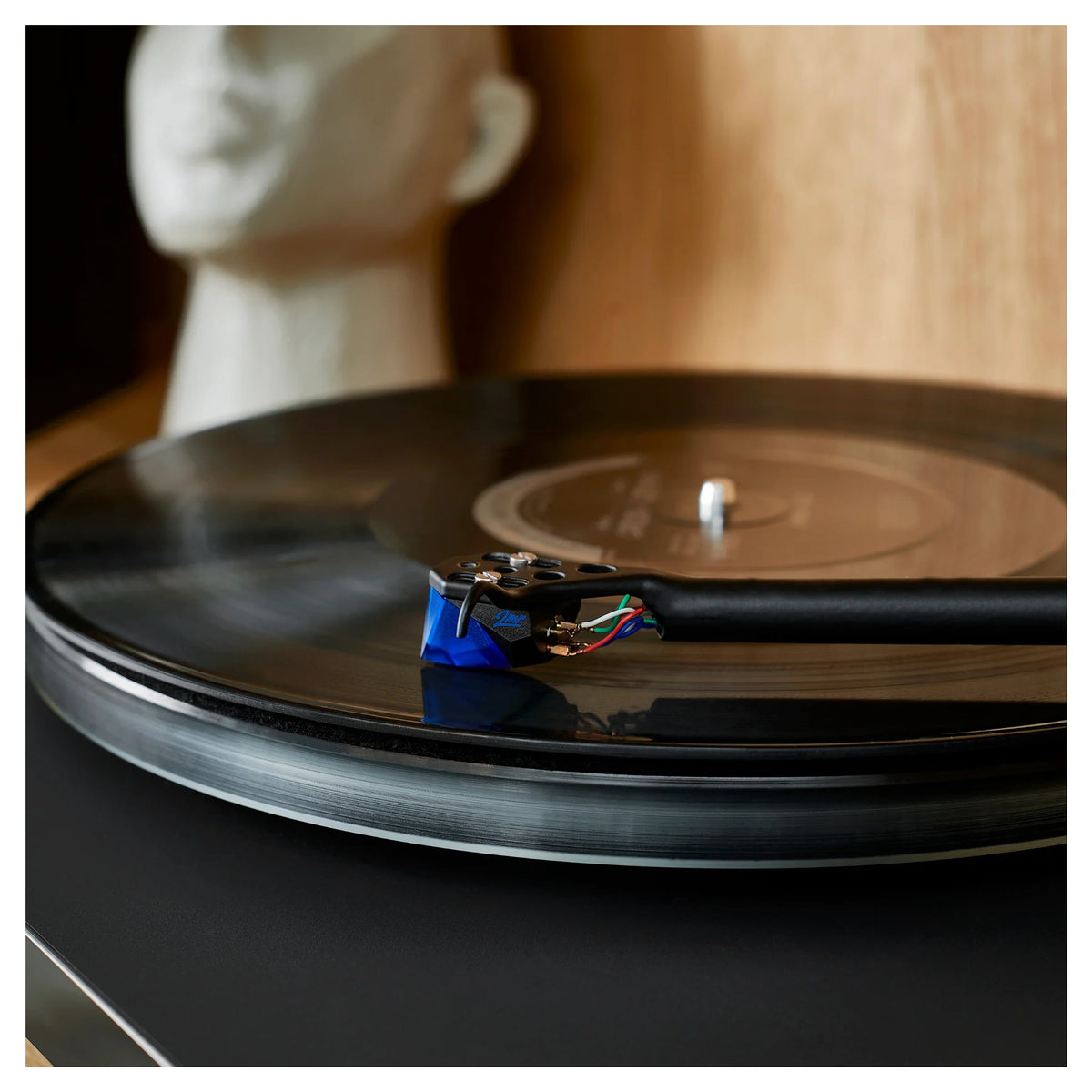 Ortofon  MC CADENZA BLUE — Foto ambientata