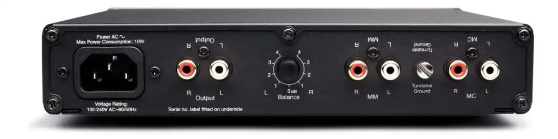 Cambridge Audio Alva Duo — retro con ingressi MM e MC, uscita e regolazione del bilanciamento